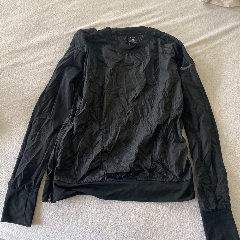 Nike wind shirt